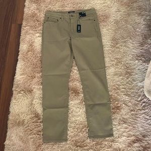 Men’s chino pants
